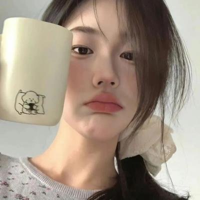 在此一群
